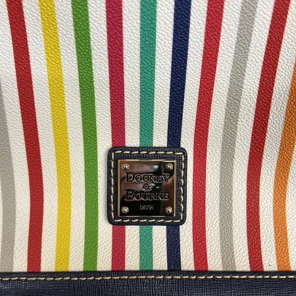 Dooney & Bourke new with tags zip zip satchel - Picture 3 of 9